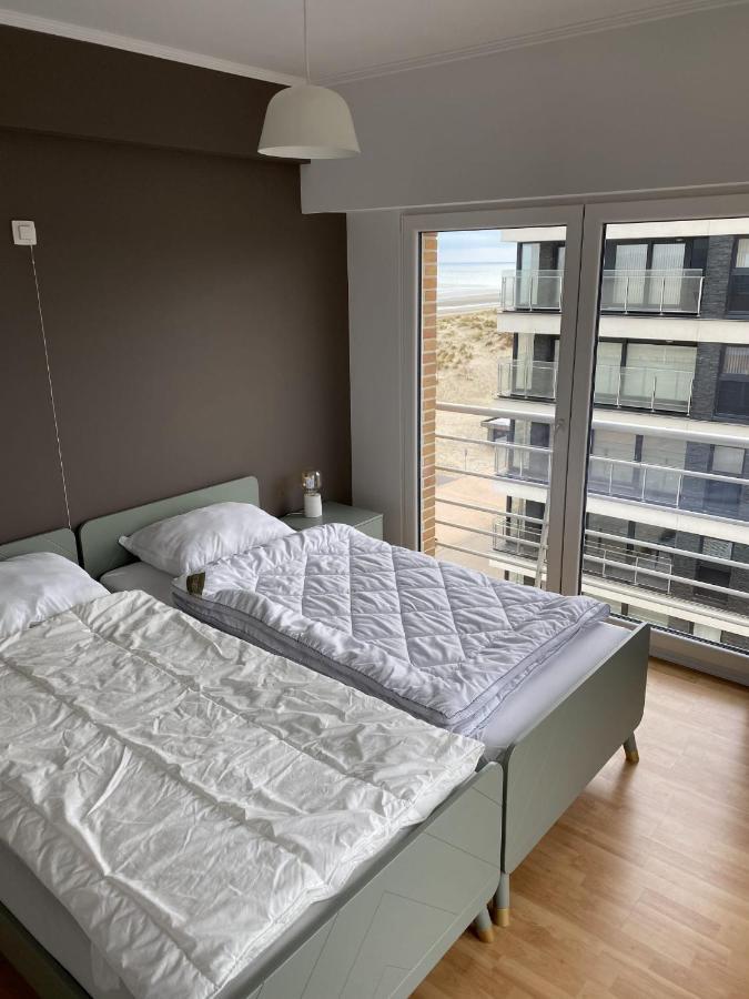 Appartment With Frontal Sea View With 3 Bedrooms Koksijde Εξωτερικό φωτογραφία
